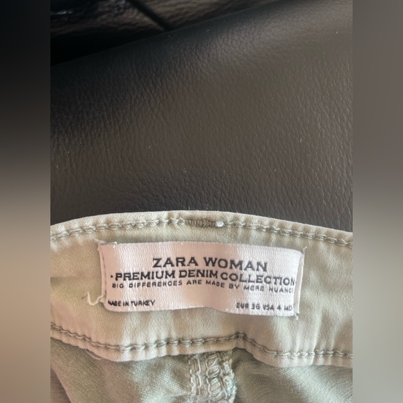 Jeans - Picture 4 of 4